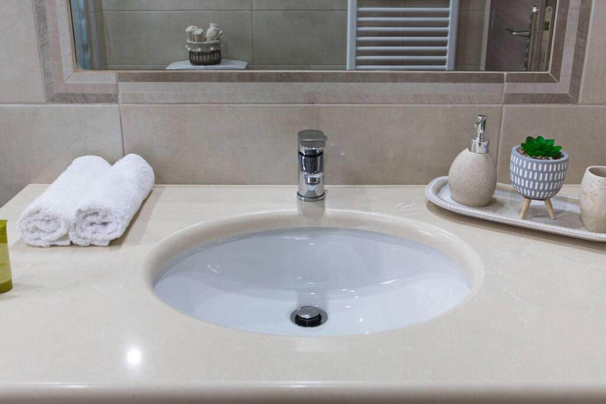 Sunny Apartment Lefkada - Lefkada Bnb Kalligoni Esterno foto