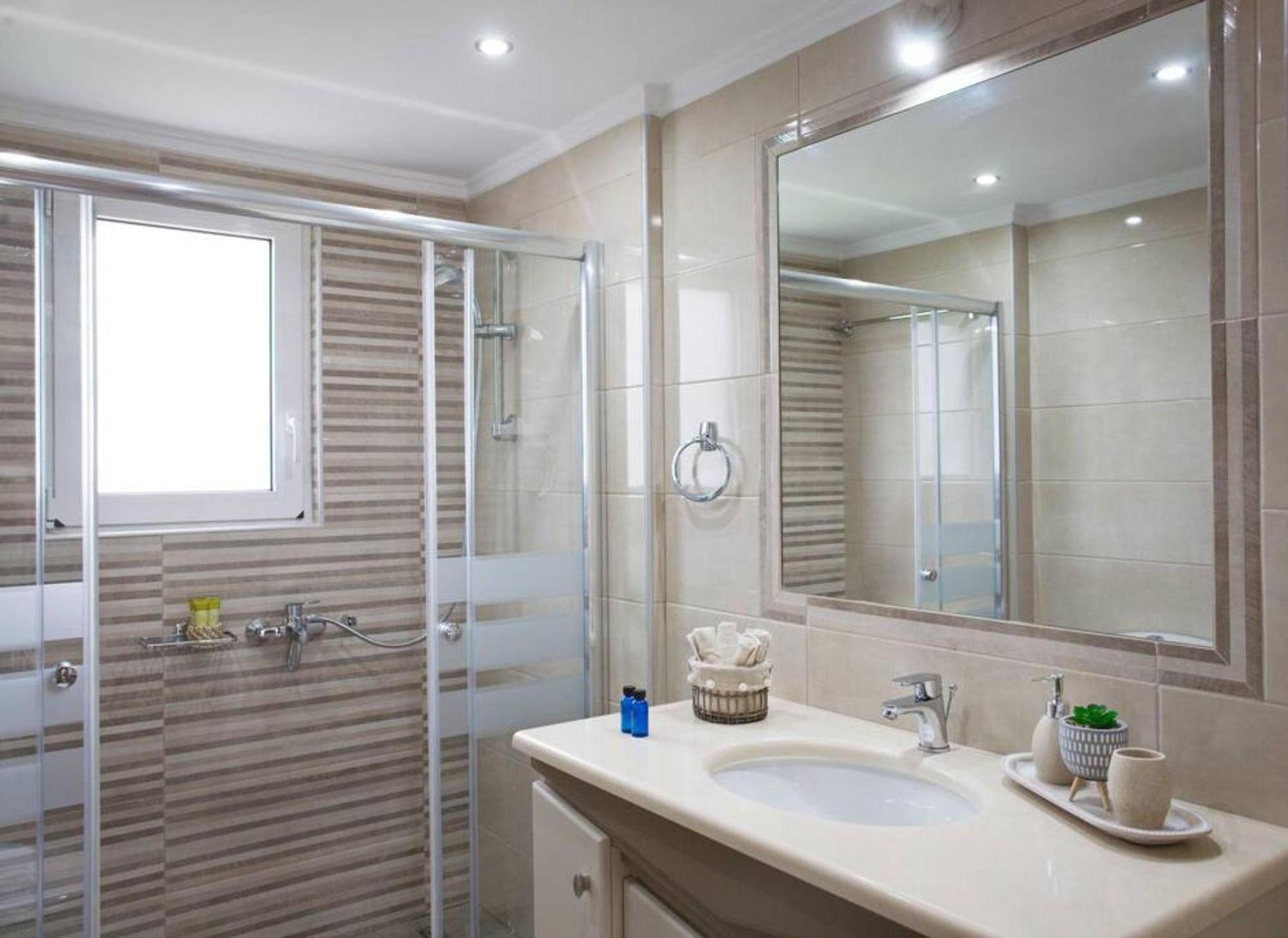 Sunny Apartment Lefkada - Lefkada Bnb Kalligoni Esterno foto